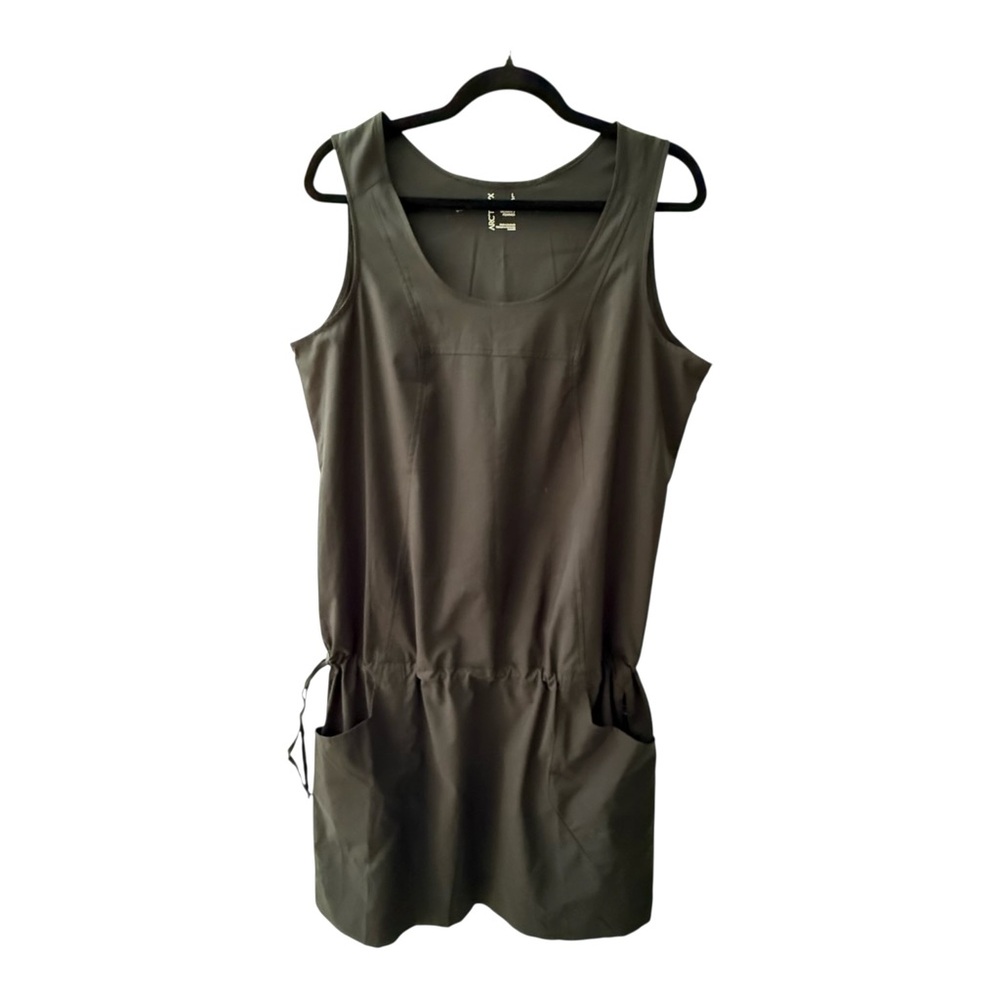 Arc’teryx Contenta Dress in Black Size L